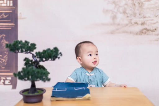 清徐宝宝眼屎多是什么原因 清徐宝宝眼屎多是什么原因